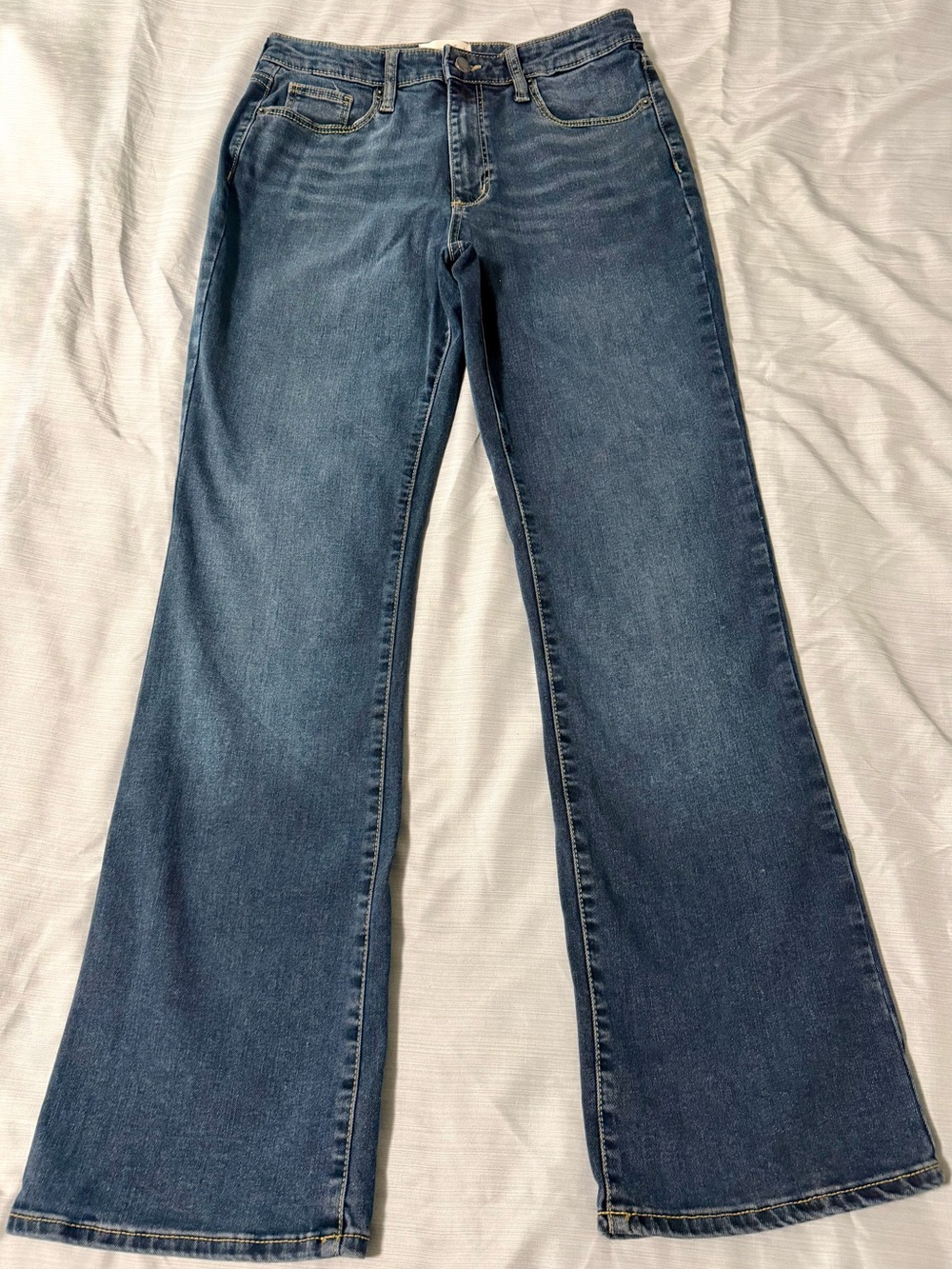 Universal Thread Women's Flare Jeans in Medium Blue Wash